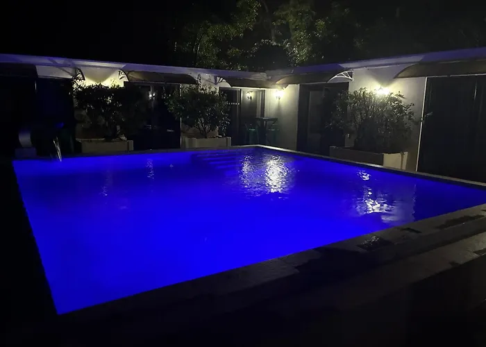 Private W Bath Near Ocean Near Tamarindo Garita